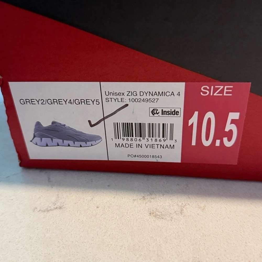 NIB Reebok Grey Zig Dynamica 4 men’s 10.5 woman’s 12